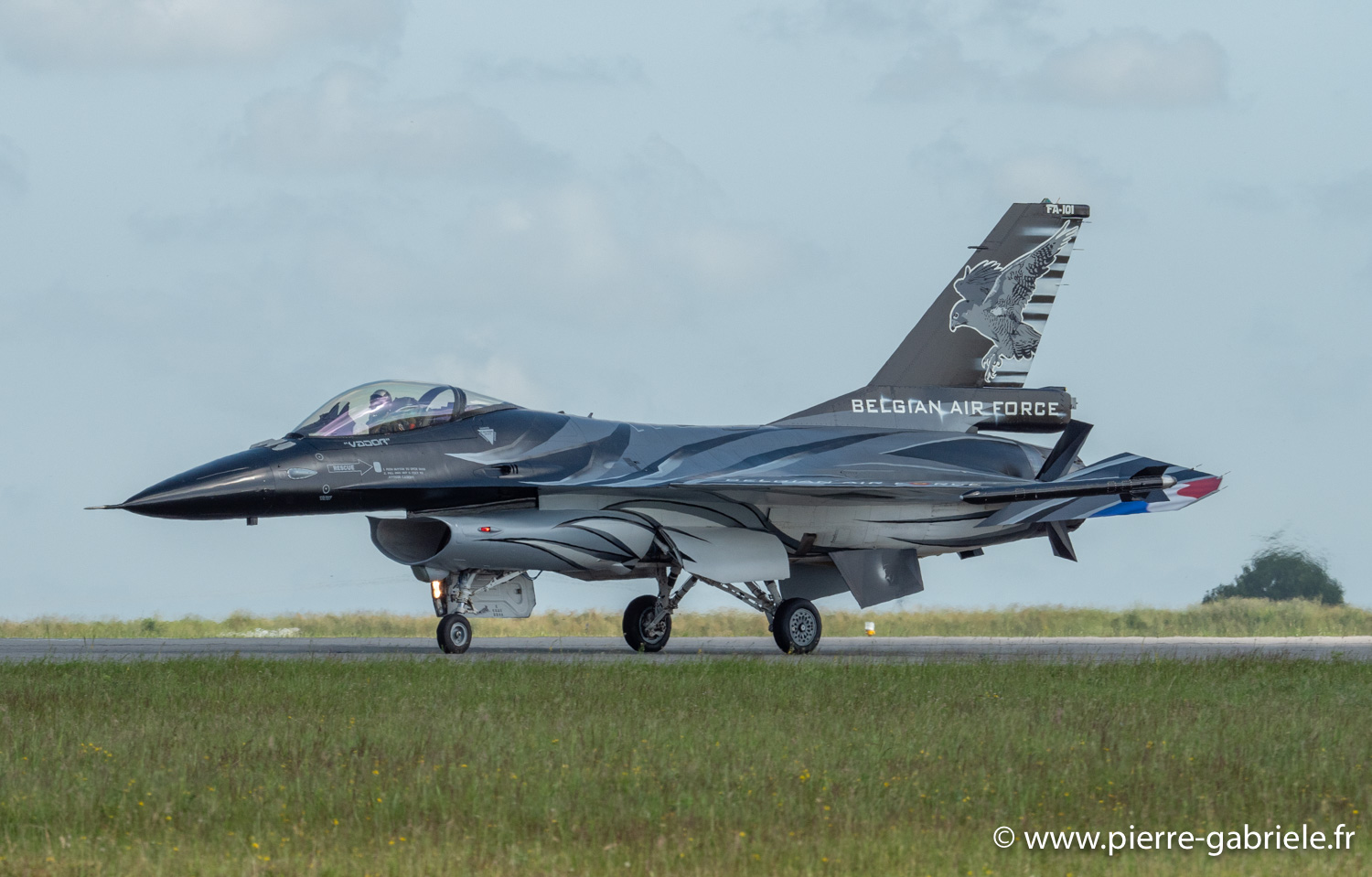 f16-g91_3229.jpg