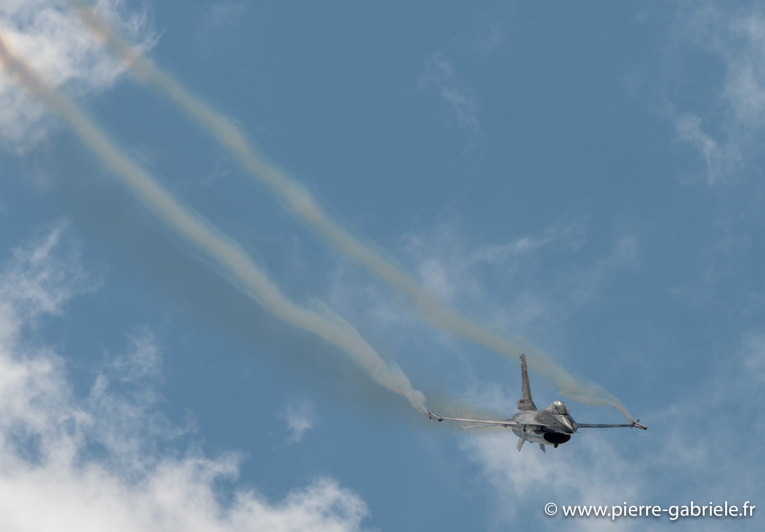 f16-g92_3407.jpg