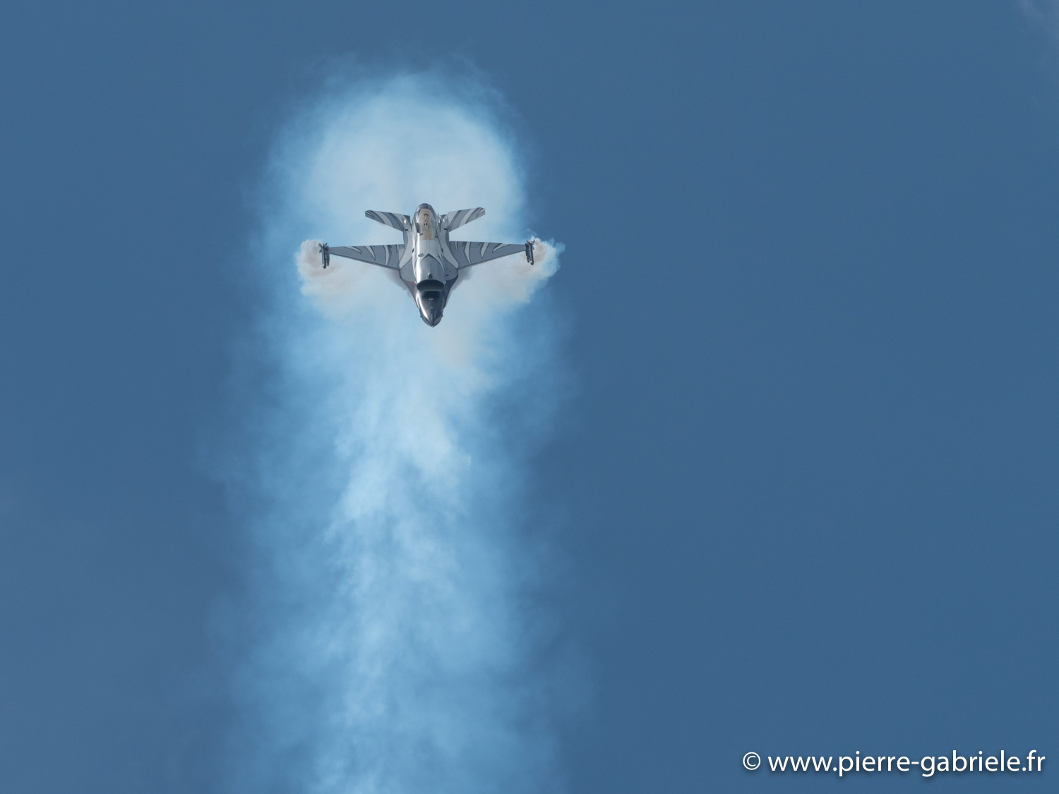 f16-g92_3420.jpg
