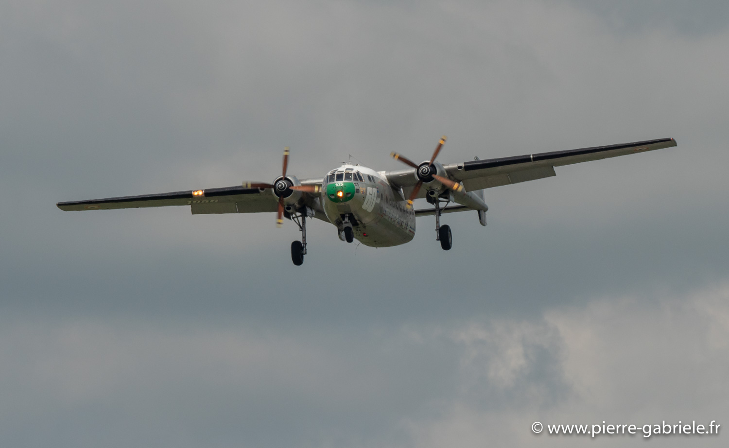 n2501-g92_3506.jpg