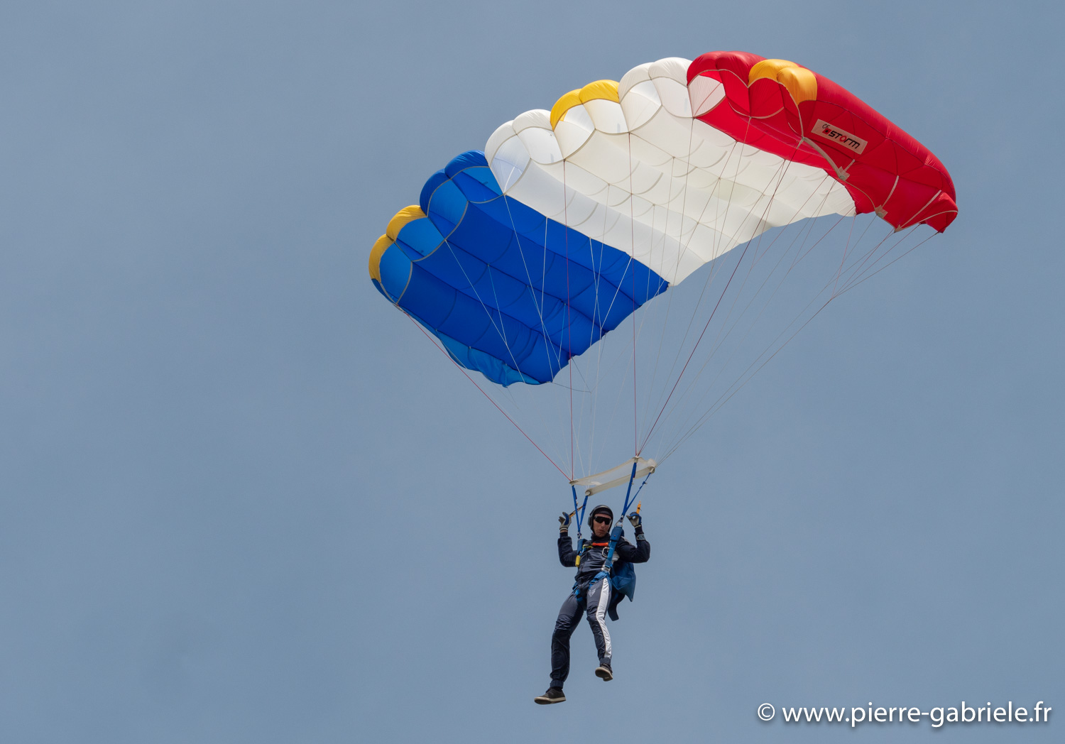 paras-g91_3309.jpg