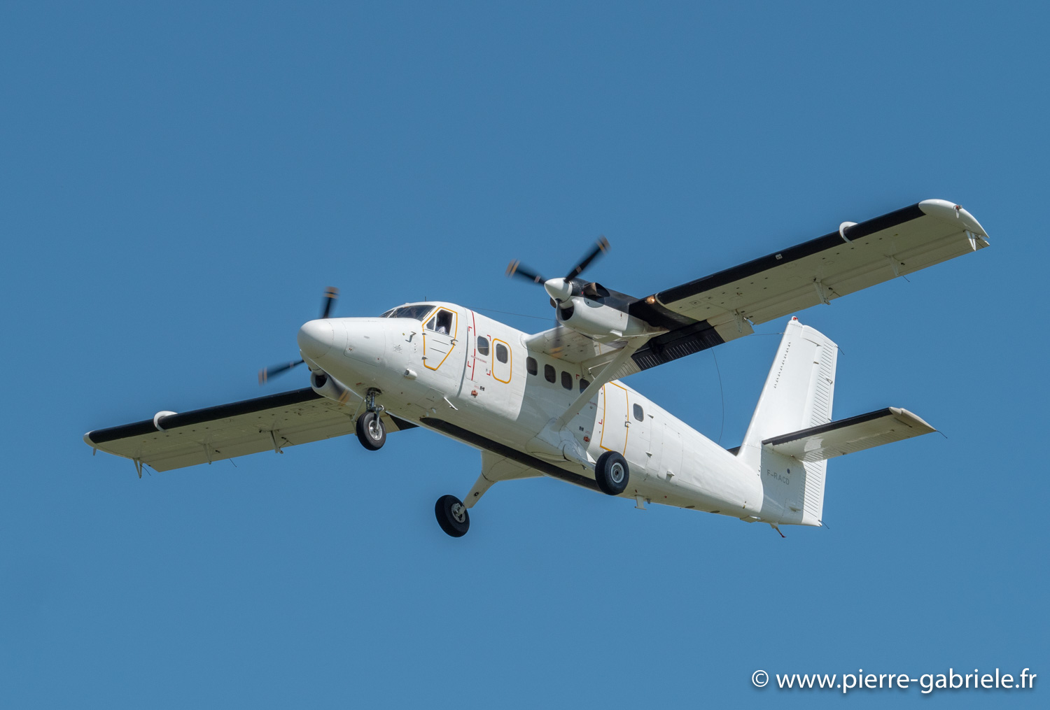 twin-otter-g91-3292.jpg